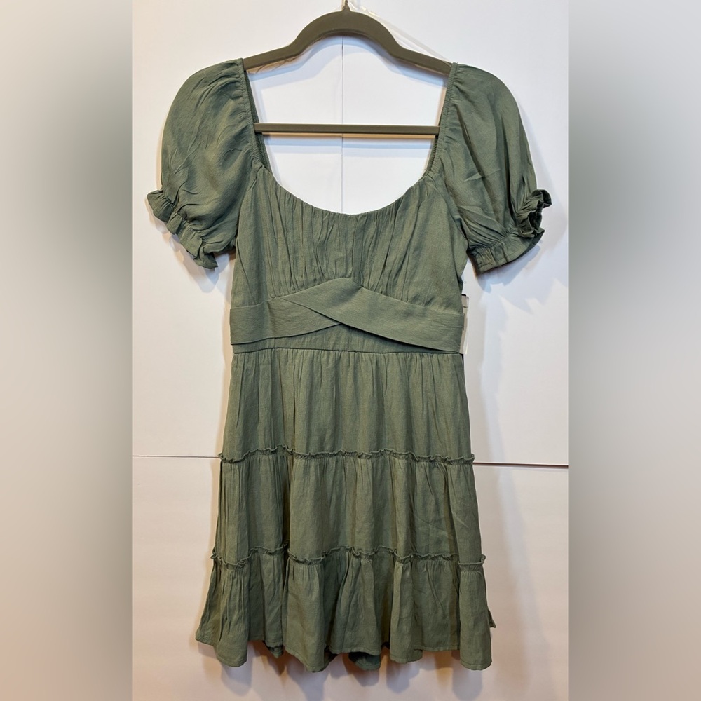 TRIXXI Green Puff Sleeve Empire Waist Tiered Mini Dress Size Small NWT